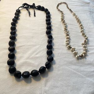 Kikui Nut and long shell Necklace Set